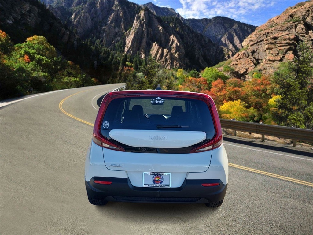 Used 2022 Kia Soul LX Hatchback