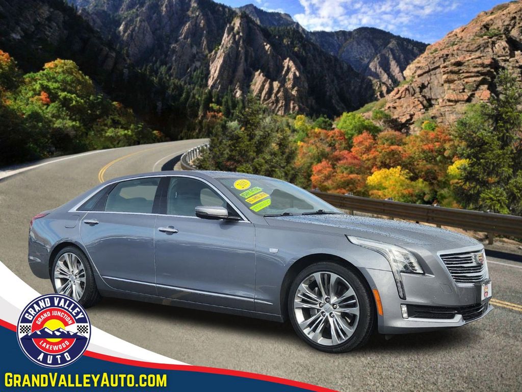 2018 Cadillac CT6 Platinum's photo