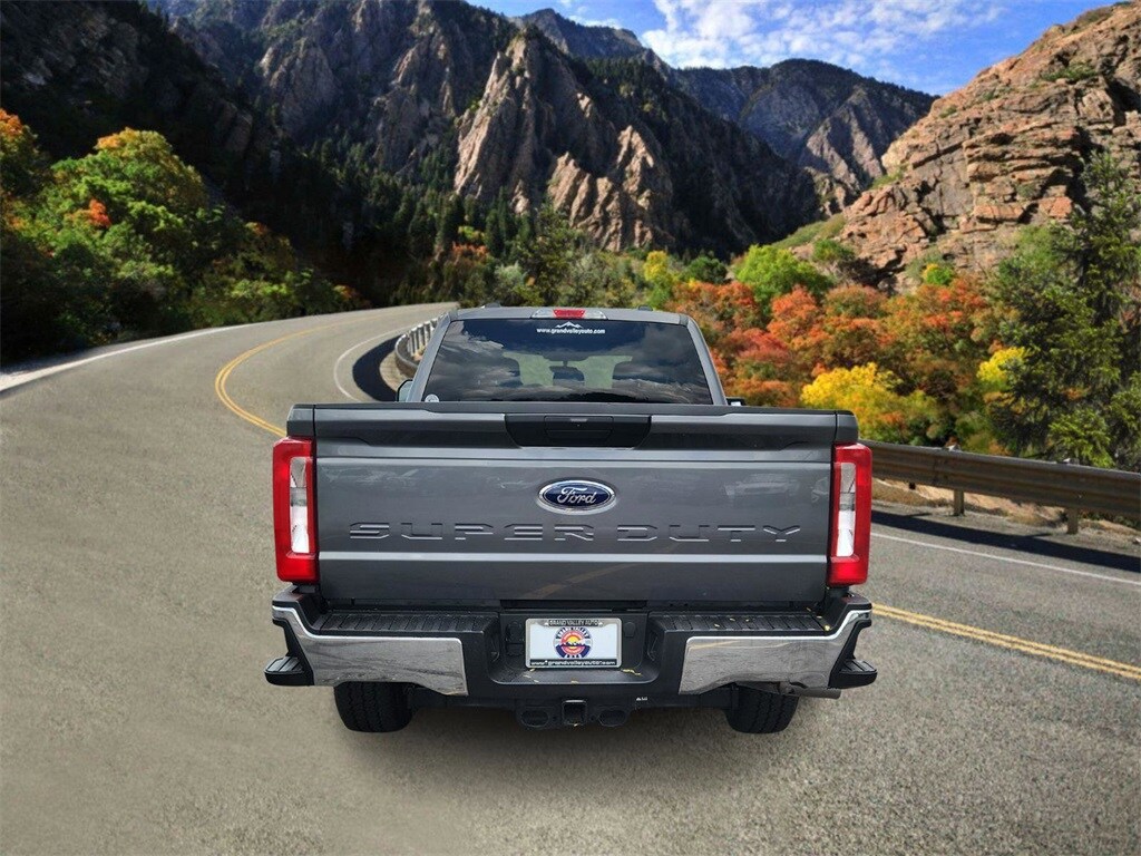2024 Ford F-250 XL photo 3
