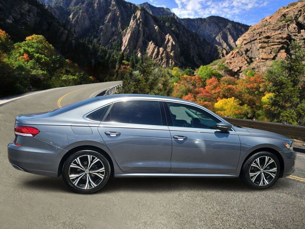 Used 2022 Volkswagen Passat 2.0T SE Sedan