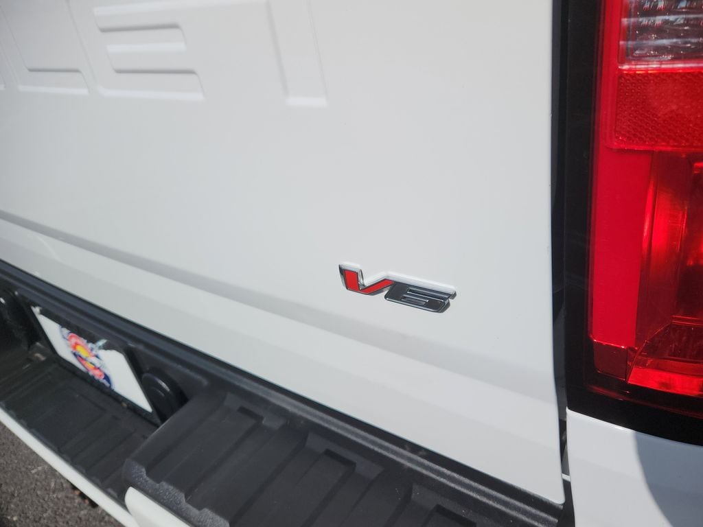 2022 Chevrolet Colorado LT - Photo 12