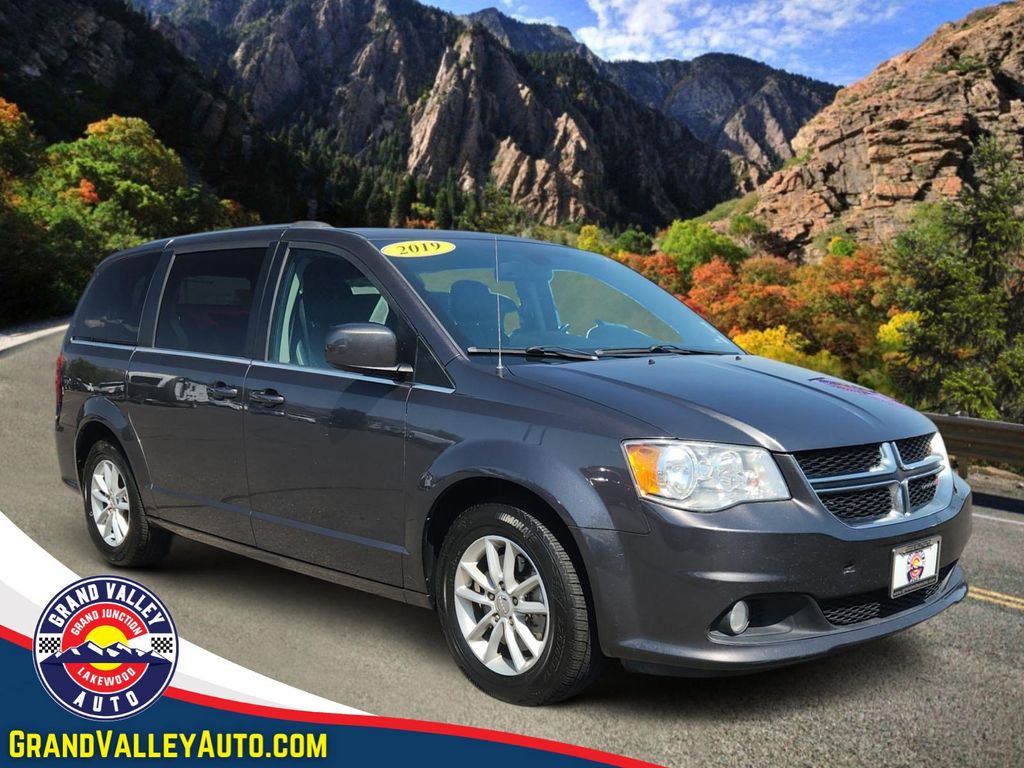 2019 Dodge Grand Caravan SXT's photo