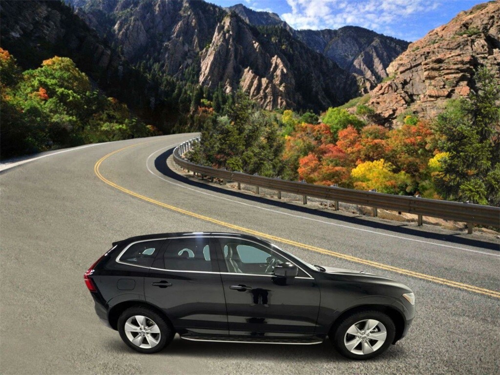 Used 2022 Volvo XC60 B5 Momentum SUV