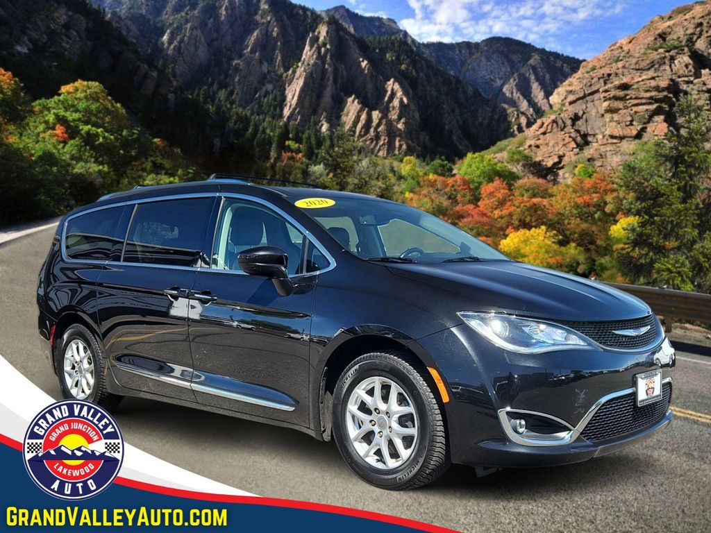 2020 Chrysler Pacifica Touring L