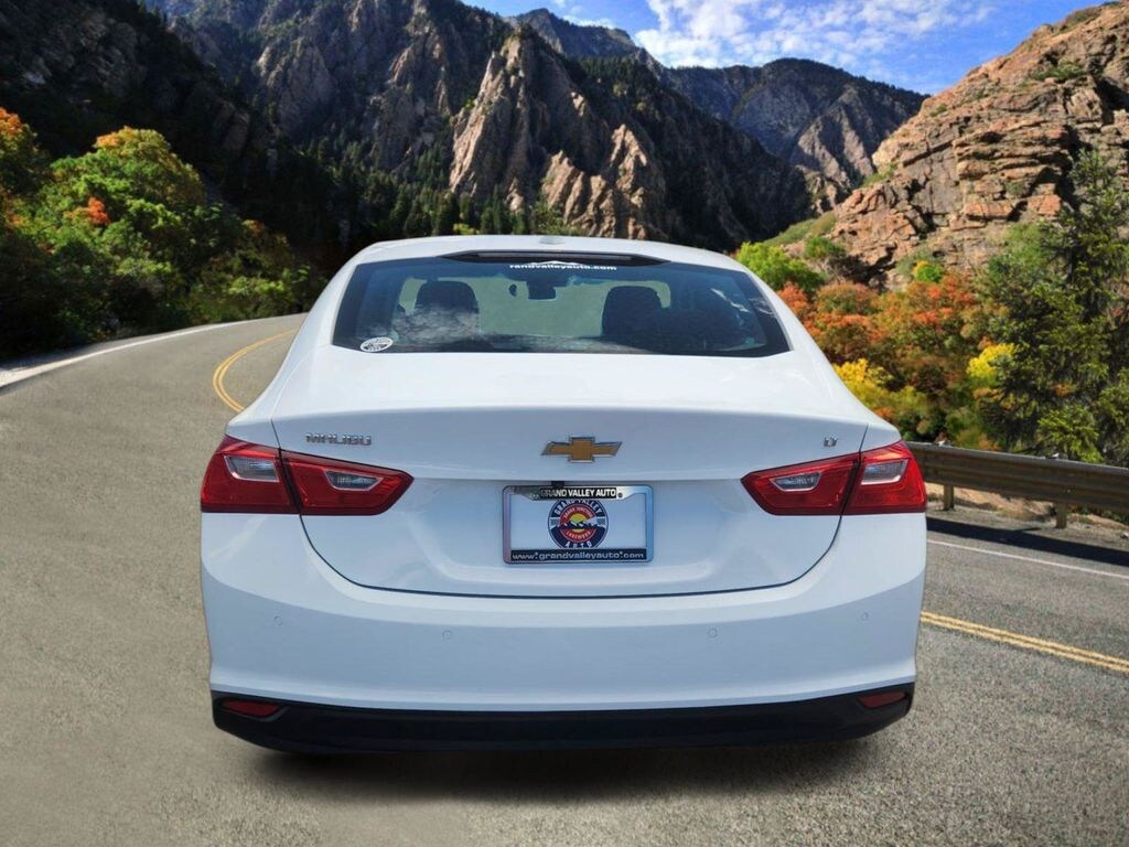 Used 2025 Chevrolet Malibu 1LT Sedan
