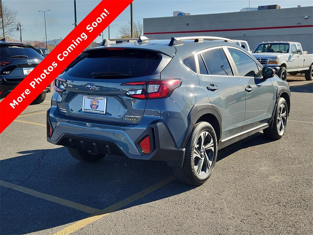 2024 Subaru Crosstrek Premium photo 3