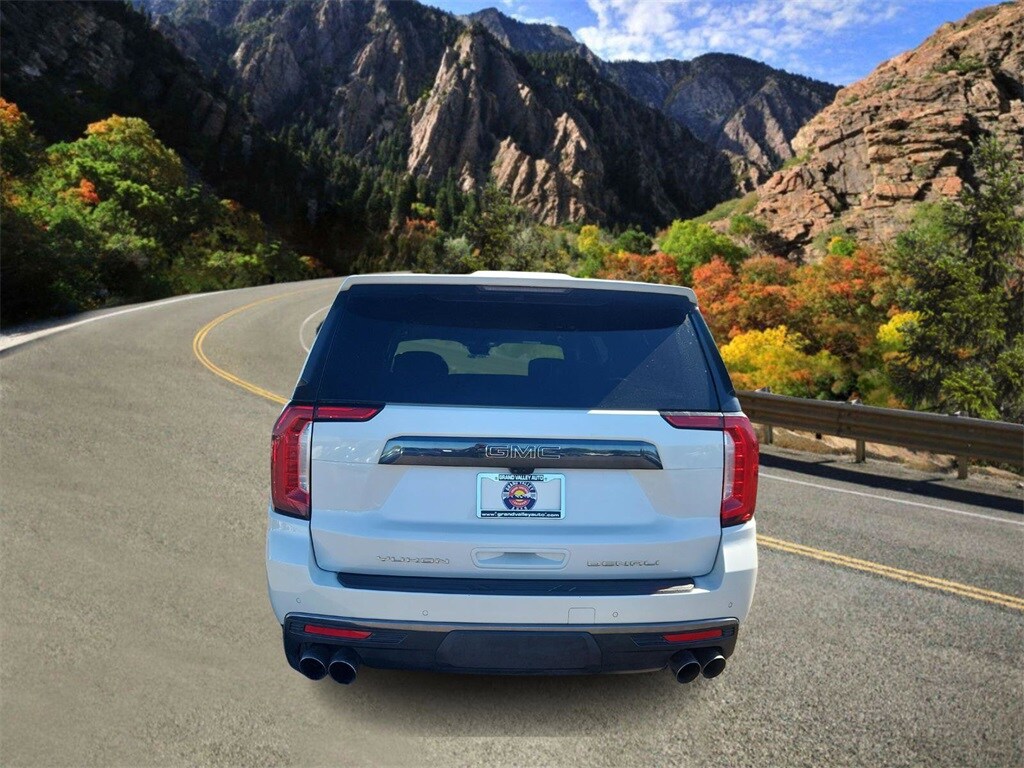2023 Gmc Yukon XL Denali Ultimate photo 3