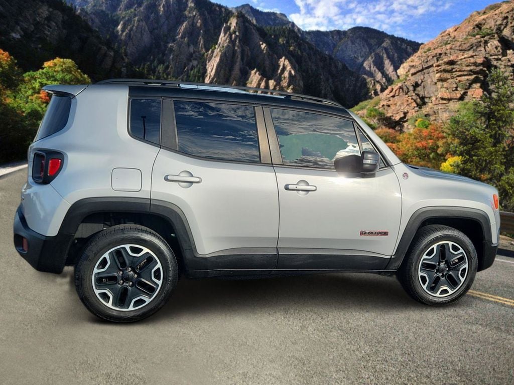 Used 2016 Jeep Renegade Trailhawk SUV