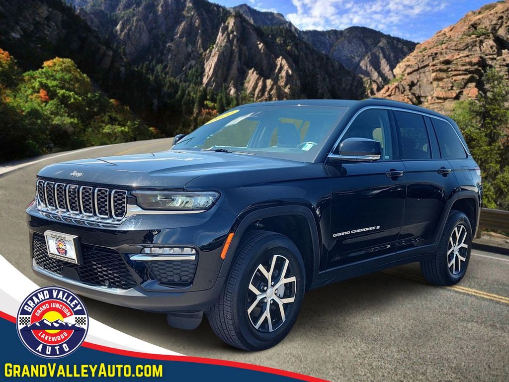 2023 Jeep Grand Cherokee Limited 4x4's photo