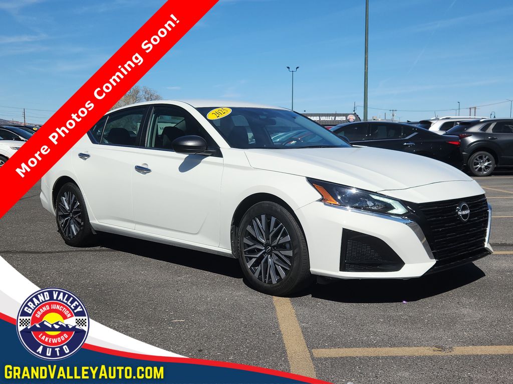 2025 Nissan Altima SV