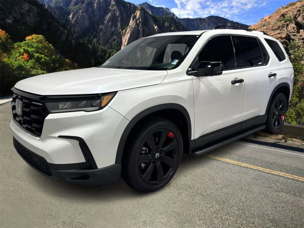2025 Honda Pilot Black Edition photo 2