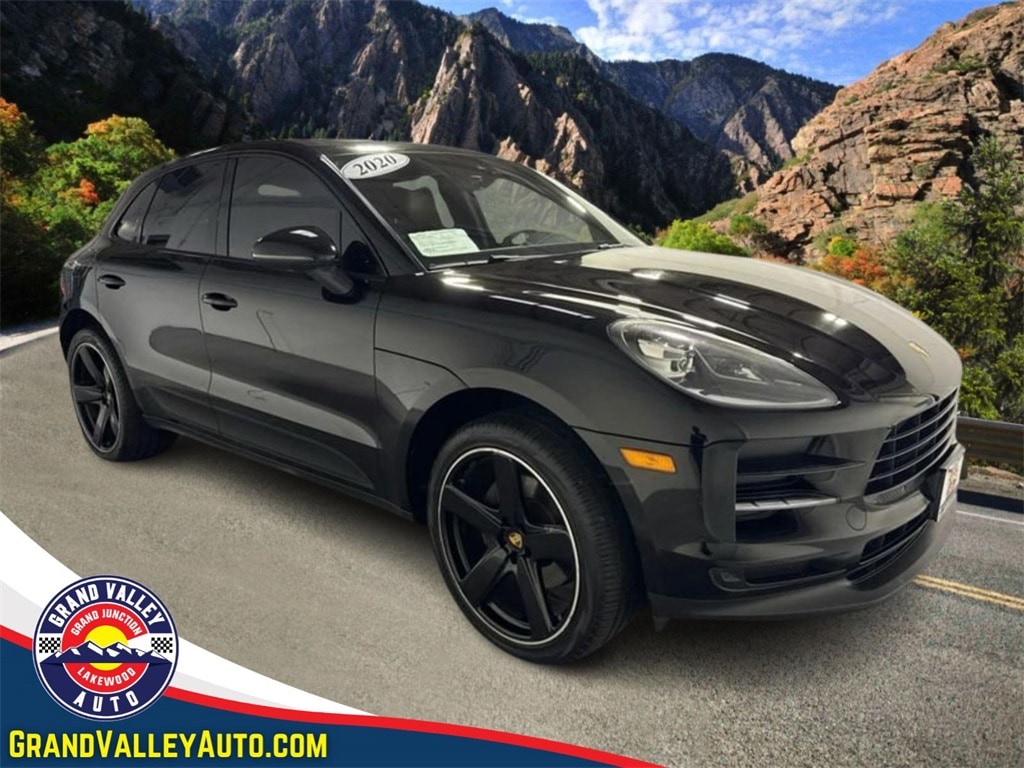 2020 Porsche Macan Base's photo