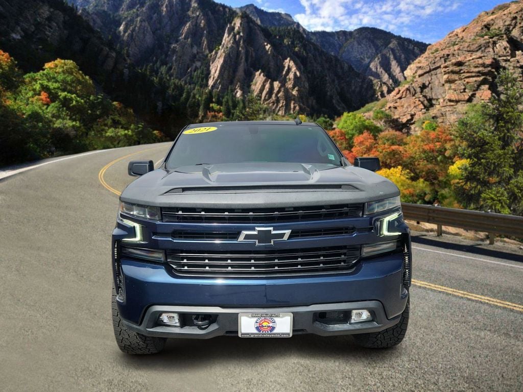 View vehicle photo 6