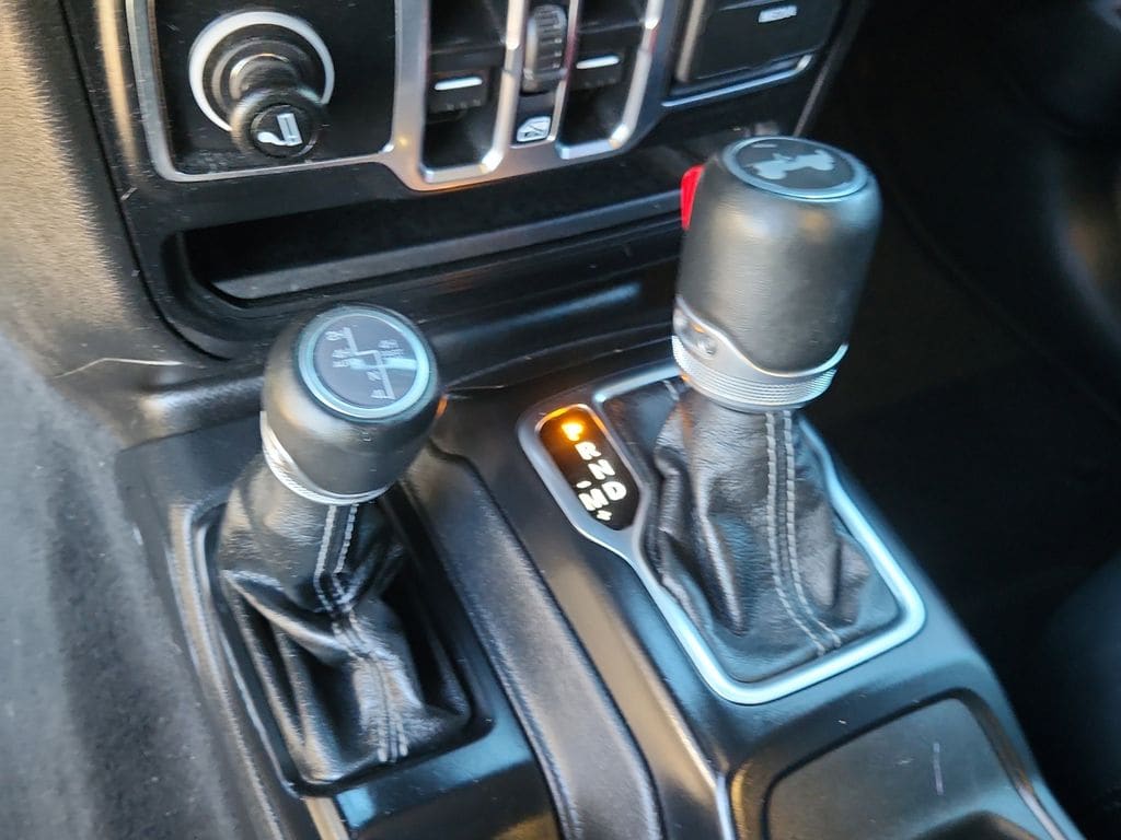 2024 Jeep Wrangler 4xe High Altitude 4XE - Photo 24