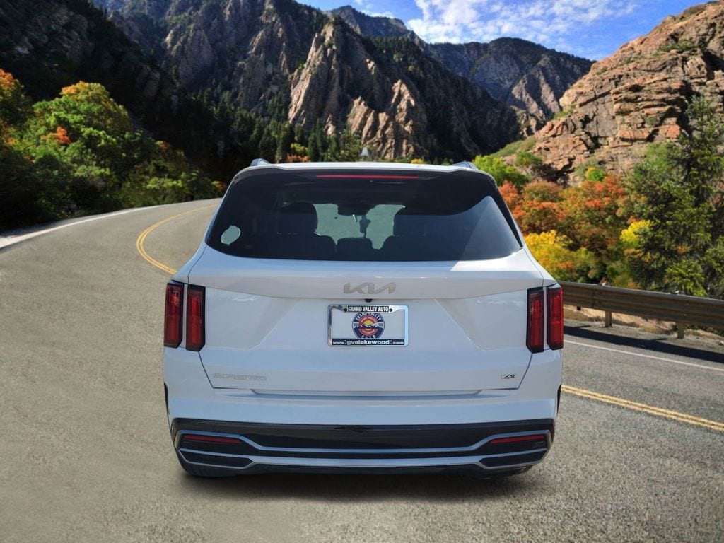 Used 2023 Kia Sorento SX SUV