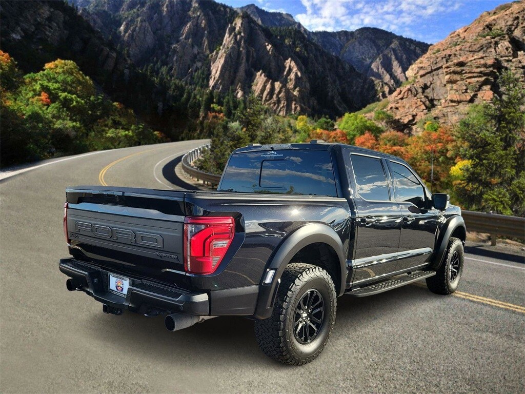 2024 Ford F-150 Raptor photo 2