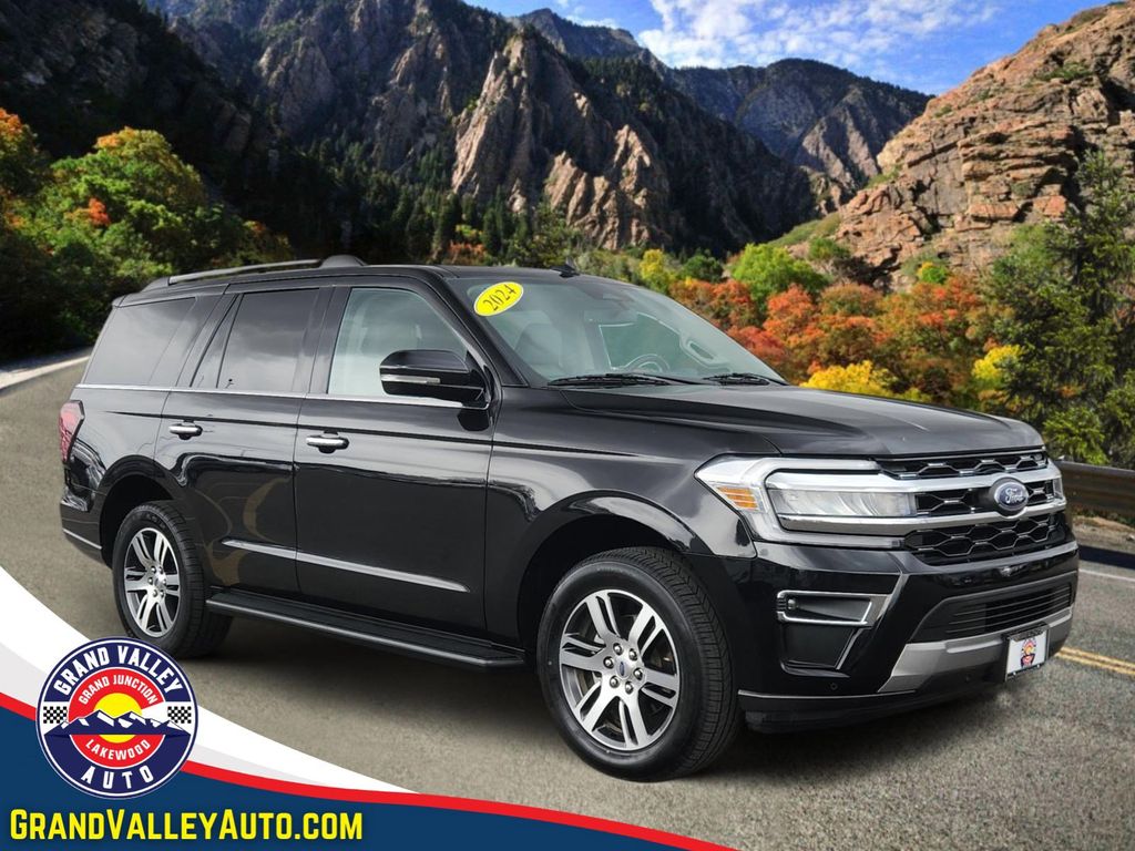 2024 Ford Expedition Limited 4X4's photo