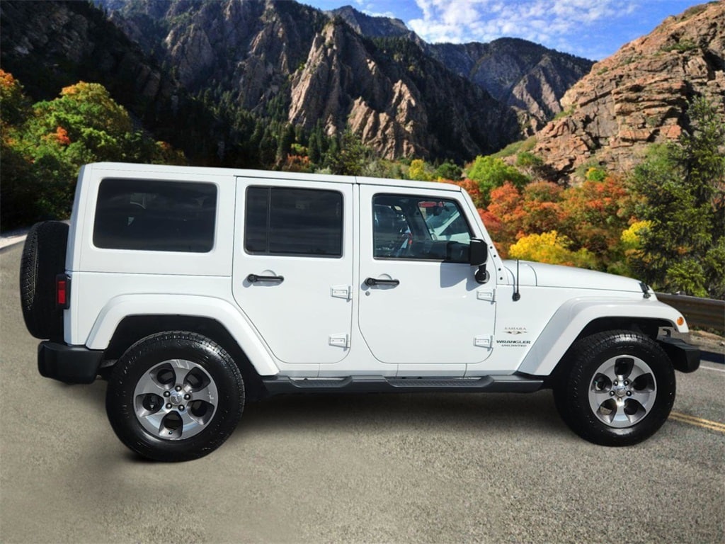 Used 2017 Jeep Wrangler Unlimited Sahara SUV