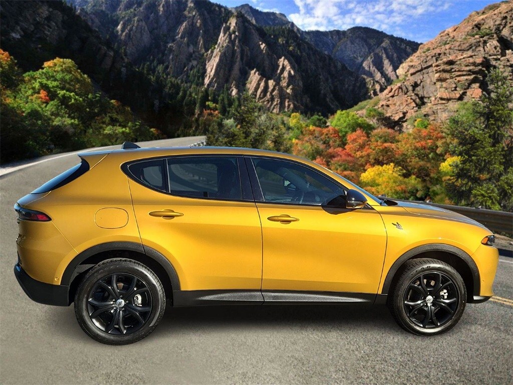 2024 Dodge Hornet GT Plus photo 2