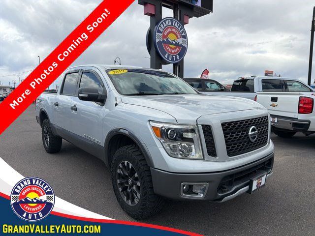 2019 Nissan Titan PRO-4X 4X4 Crew Cab's photo