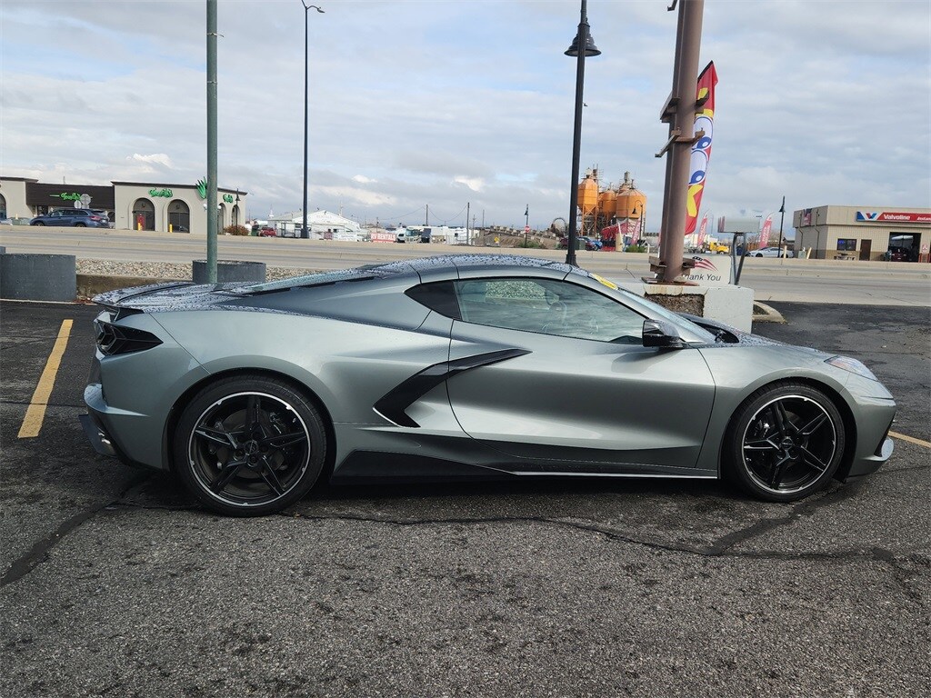 2024 Chevrolet Corvette Stingray 1LT Coupe photo 2