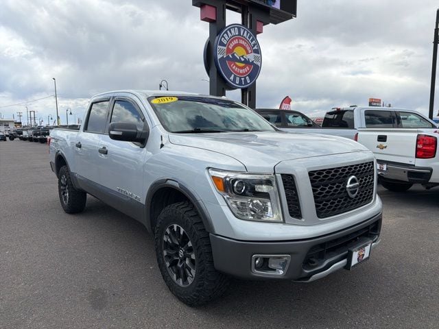 2019 Nissan Titan PRO-4X 4X4 Crew Cab's photo