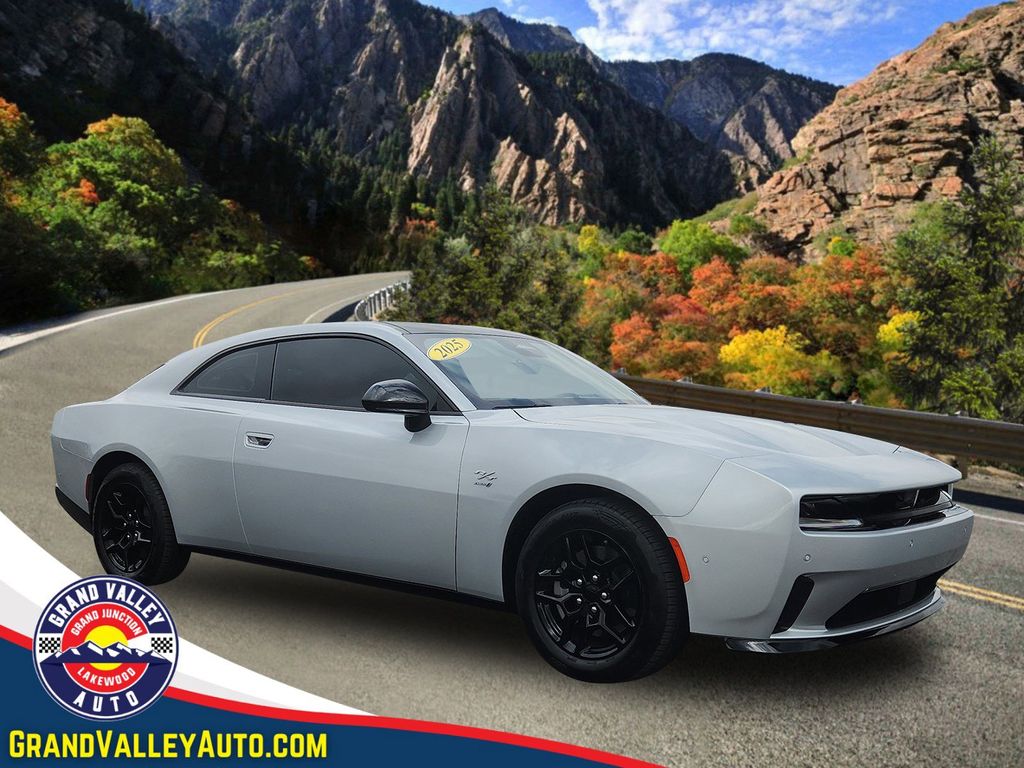 2025 Dodge Charger Daytona R/T's photo