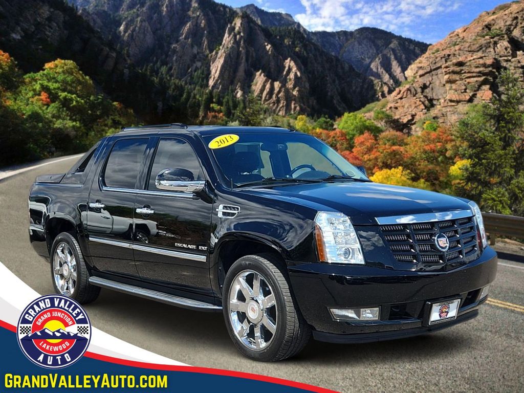 2013 Cadillac Escalade EXT AWD Luxury's photo