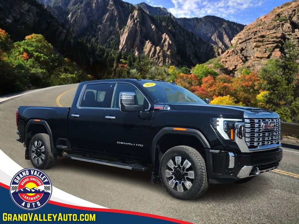 2024 GMC Sierra 3500HD Denali's photo