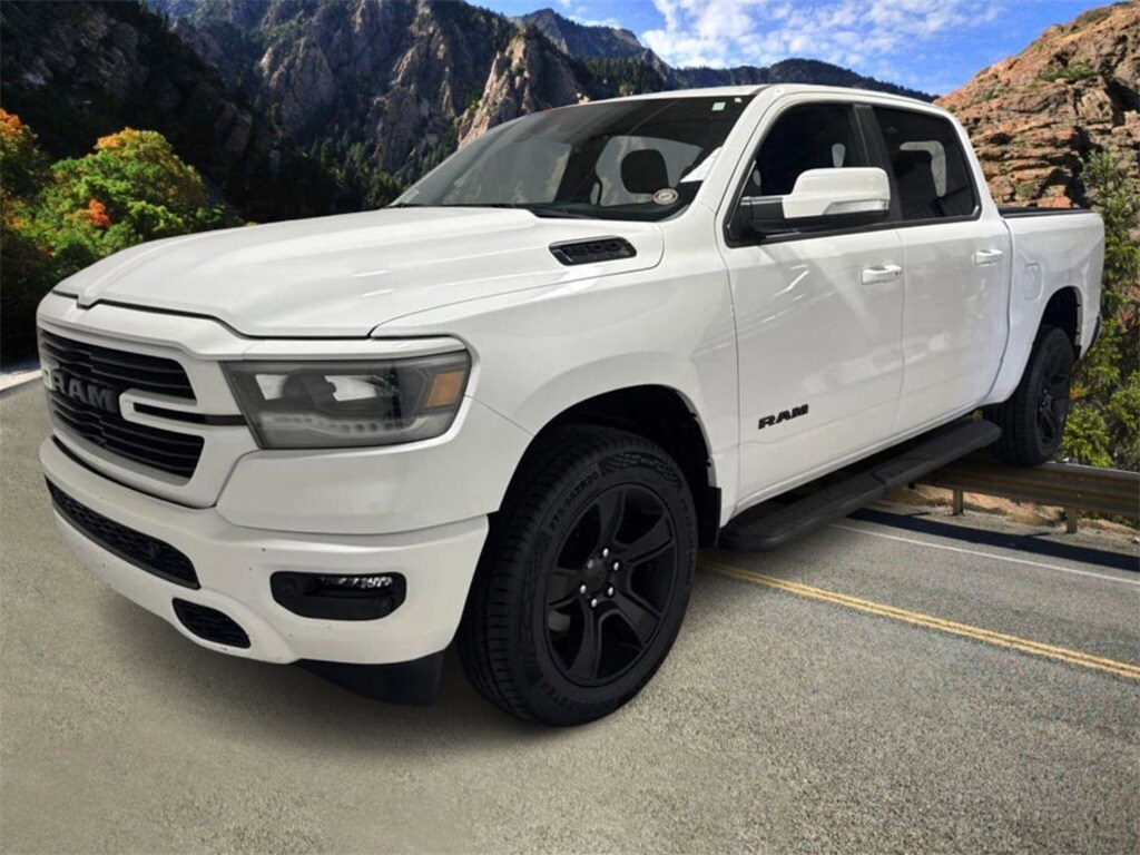 2022 Ram 1500 Sport photo 2