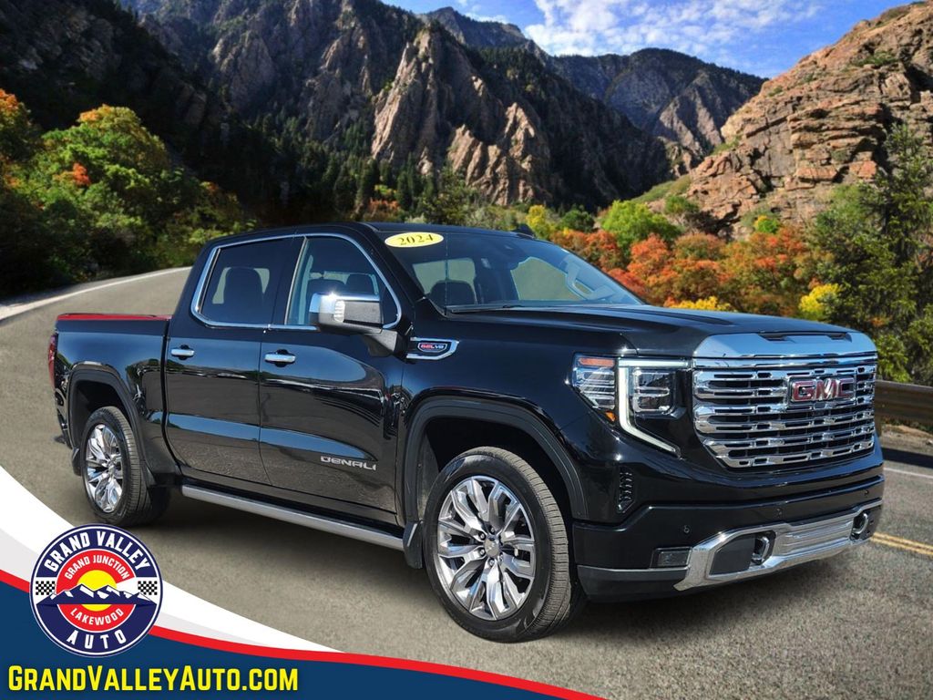 2024 GMC Sierra Denali 4WD Crew Cab Short Box's photo