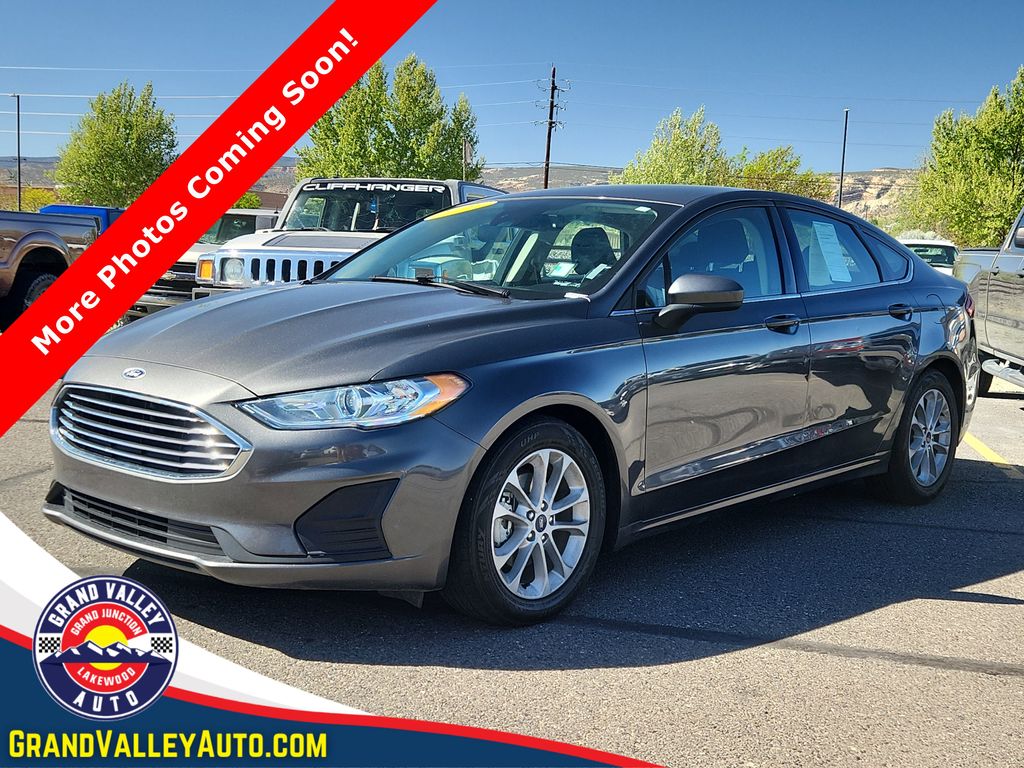 2020 Ford Fusion SE