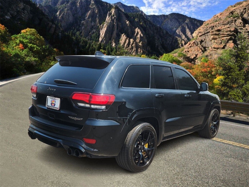 2019 Jeep Grand Cherokee Trackhawk photo 2