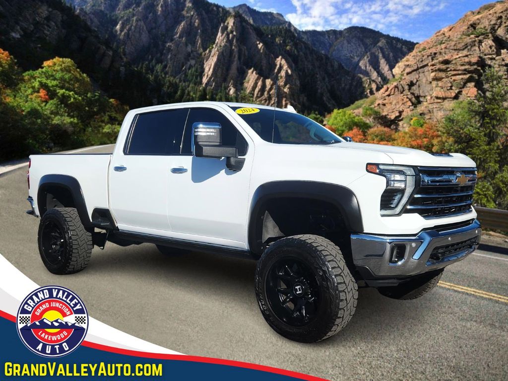 2024 Chevrolet Silverado 3500HD LTZ's photo