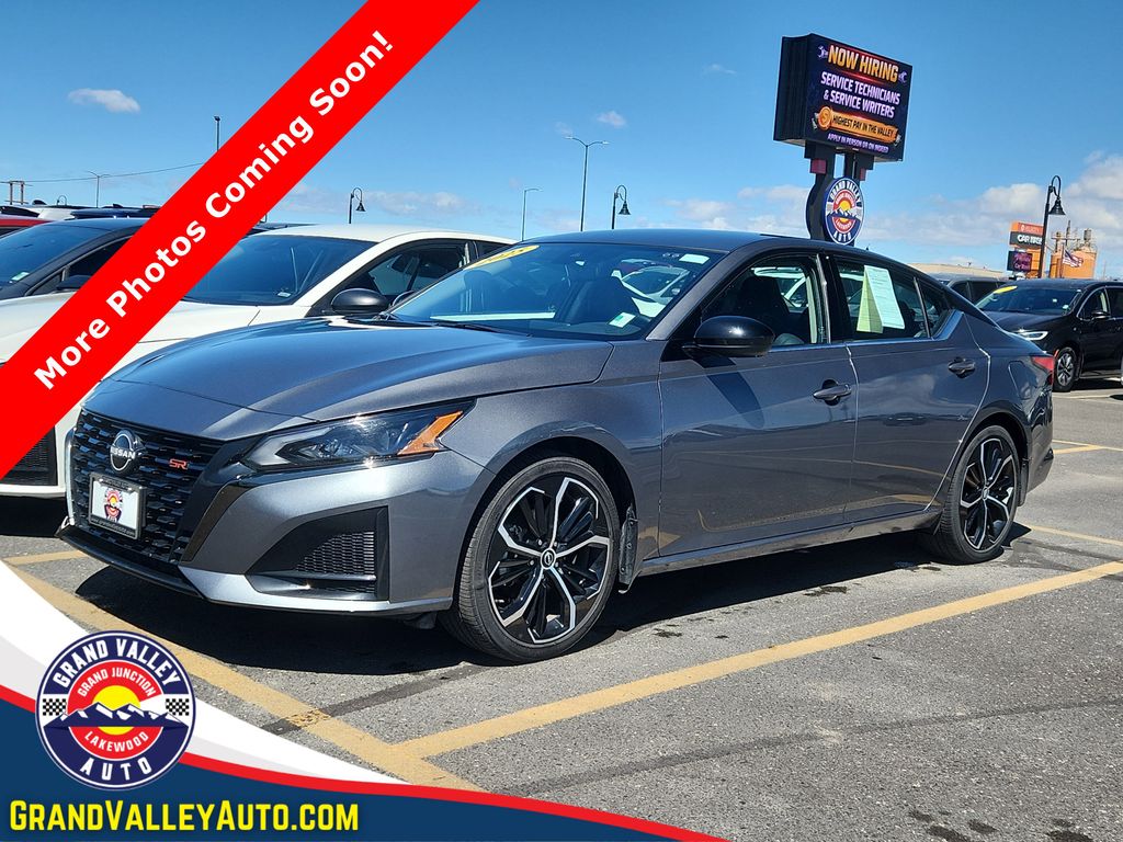 2025 Nissan Altima SR