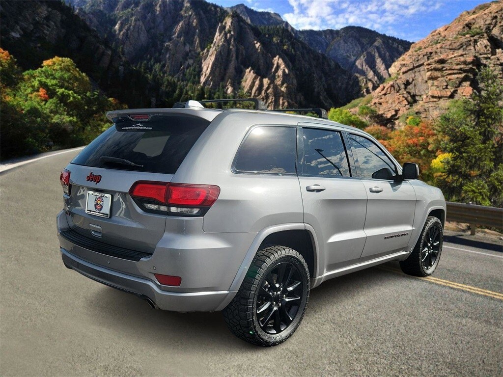 Used 2019 Jeep Grand Cherokee Altitude SUV