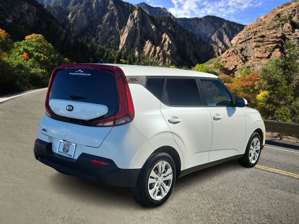 Used 2021 Kia Soul LX Hatchback