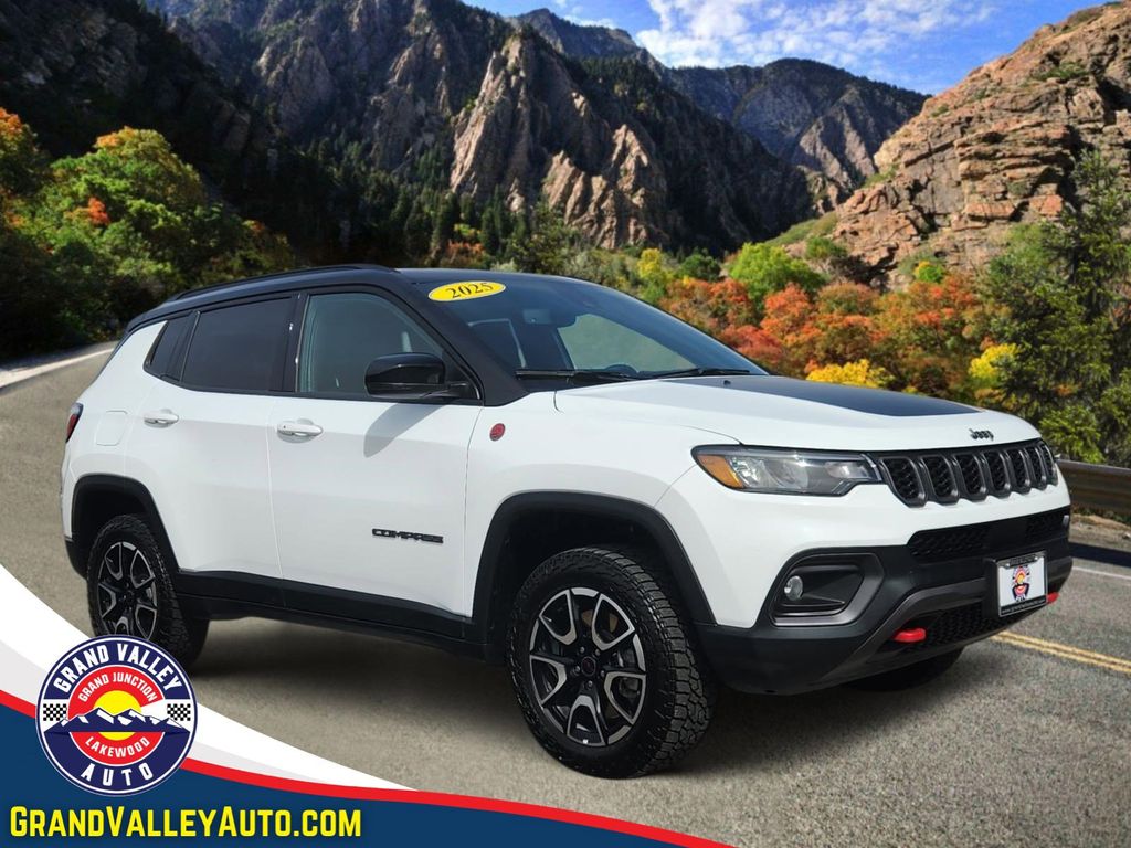 2025 Jeep Compass Trailhawk 4X4's photo