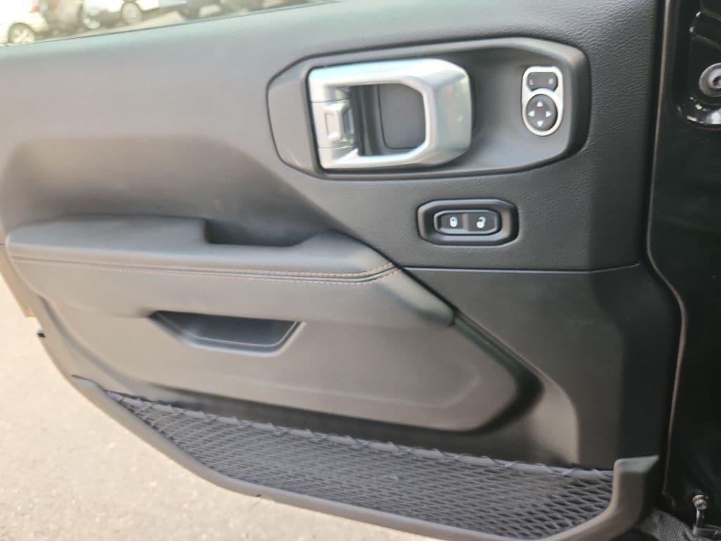 2023 Jeep Wrangler 4-Door Rubicon 392 - Photo 8