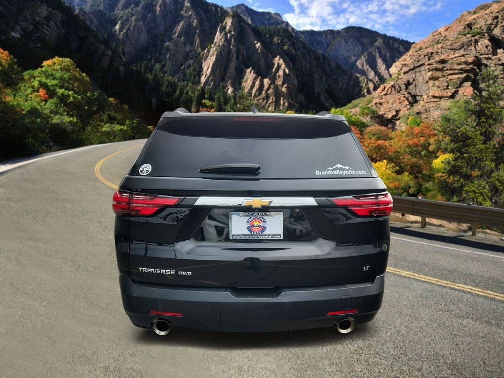 Used 2022 Chevrolet Traverse 1LT SUV