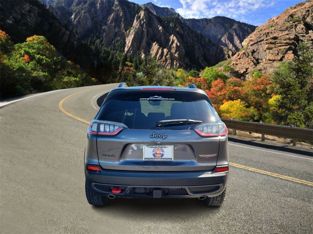 2022 Jeep Cherokee Trailhawk photo 3