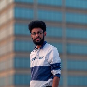 Staff member Isaiah Stalbert from ID_58fa1f