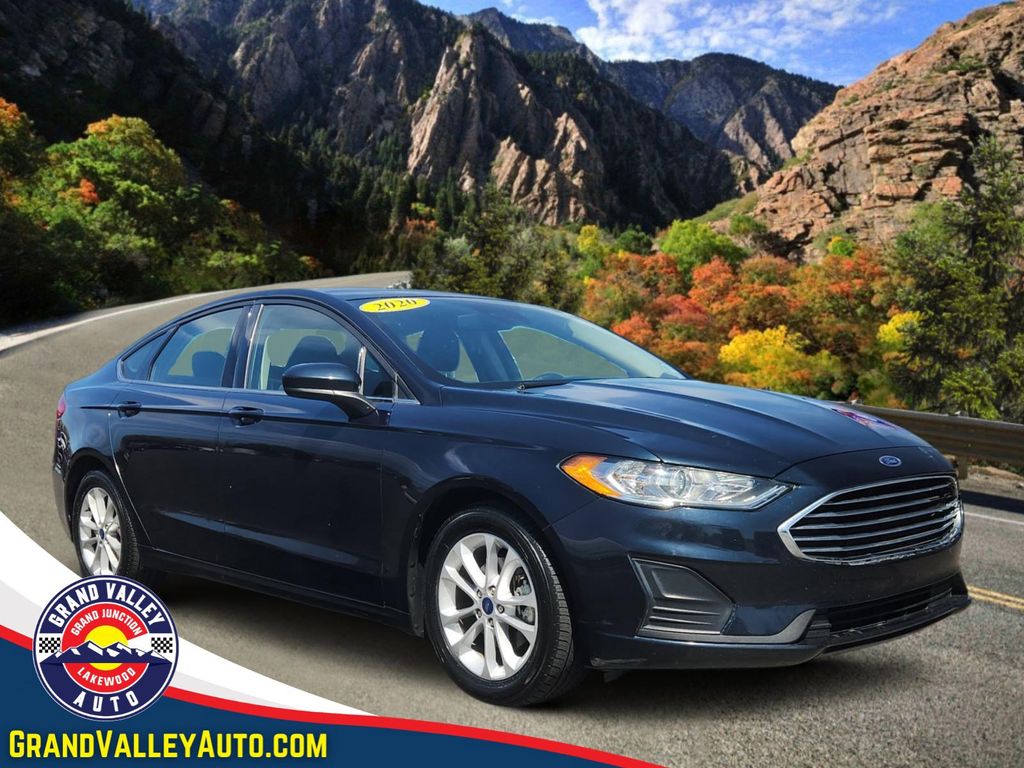 2020 Ford Fusion SE FWD's photo
