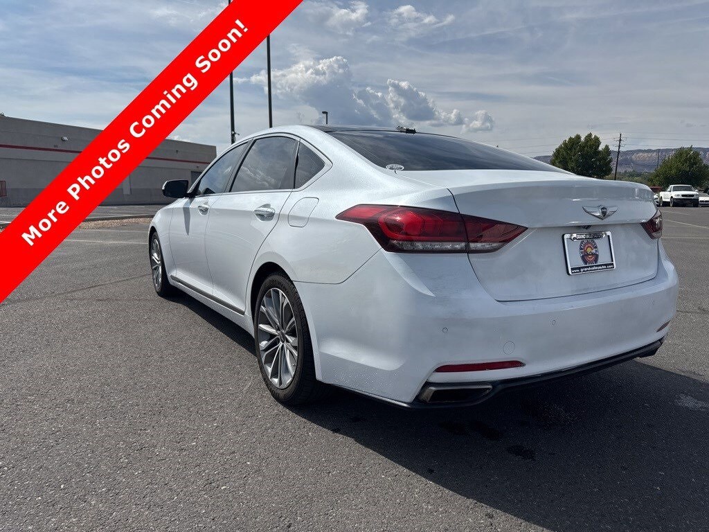 2015 Hyundai Genesis 3.8 photo 4
