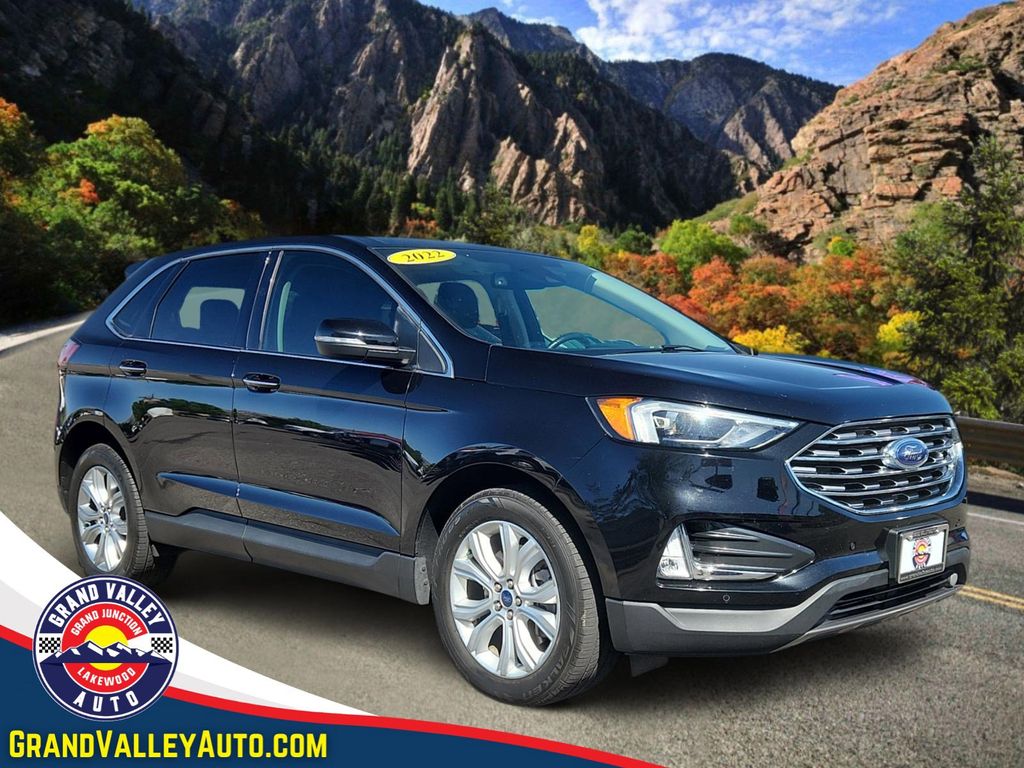 2022 Ford Edge Titanium AWD's photo