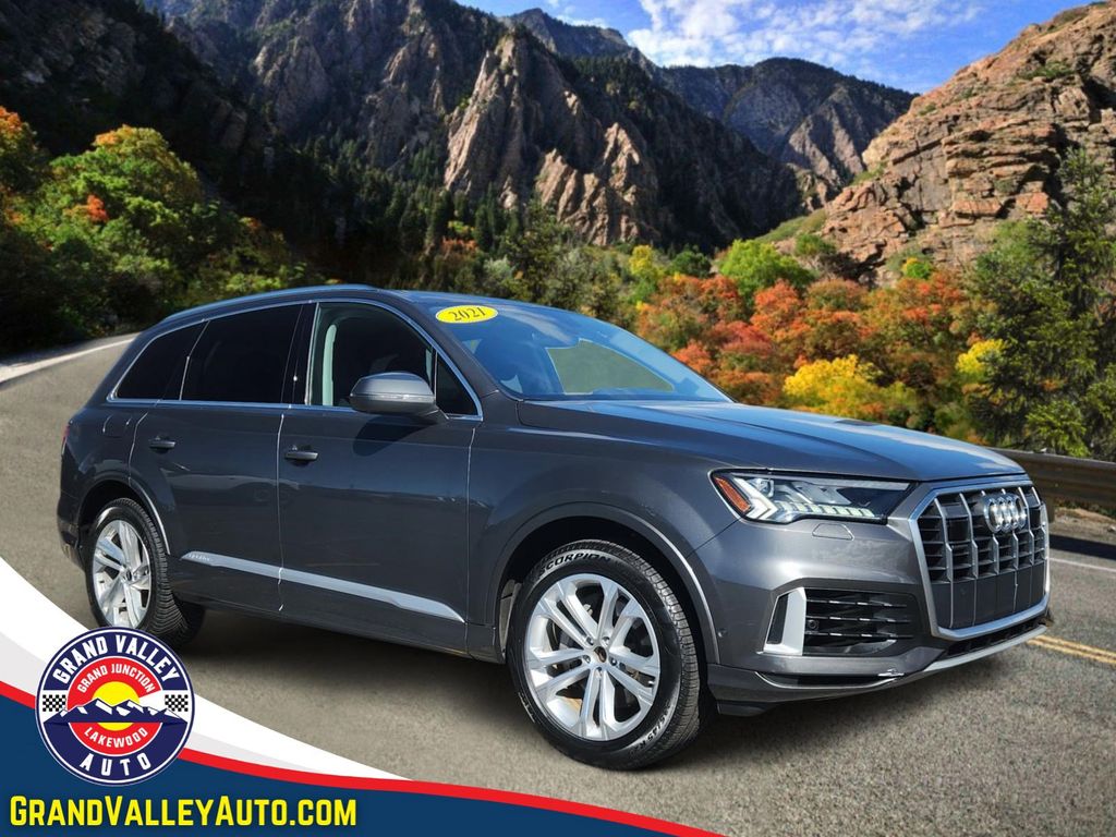 2021 Audi Q7 55 Premium Plus quattro Tiptronic's photo