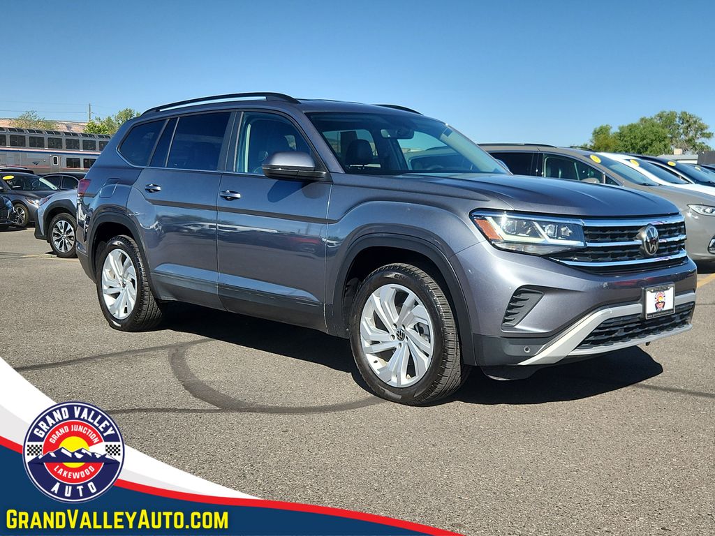 2022 Volkswagen Atlas 3.6L SE w/Tech 4MOTION's photo