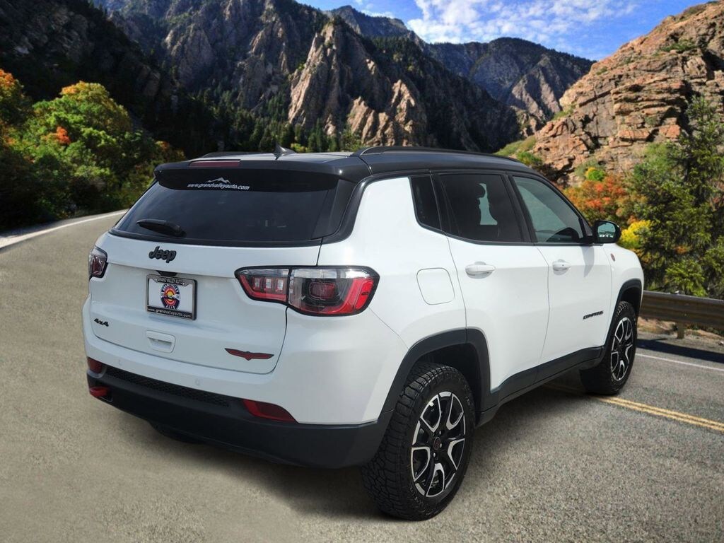 Used 2025 Jeep Compass Trailhawk SUV