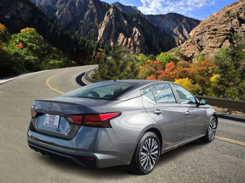 Used 2025 Nissan Altima 2.5 SV Sedan