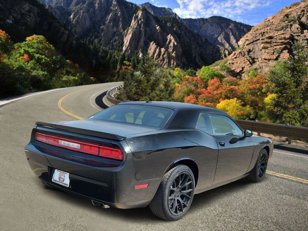 Used 2014 Dodge Challenger SXT Coupe